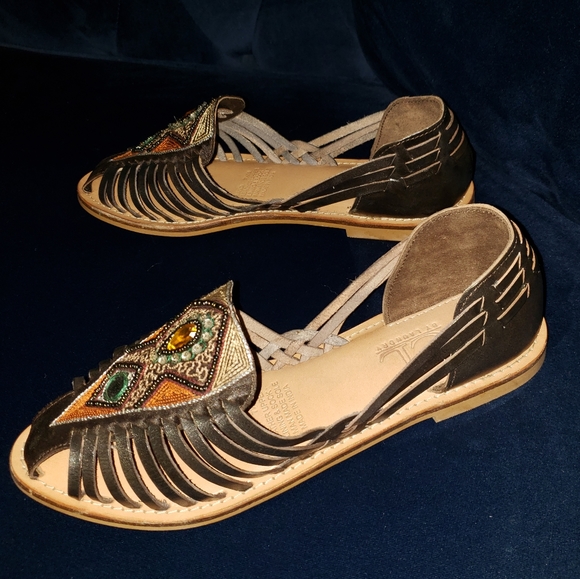 NWOT CL Chinese Laundry Nandi Beaded Hurraches!!!! - Picture 4 of 7